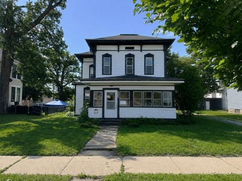 1515 B Avenue NE Cedar Rapids IA 52402