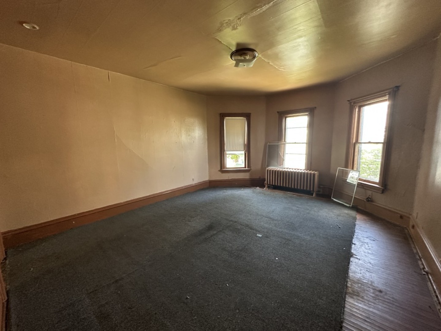 1515 B Avenue NE Cedar Rapids IA 52402