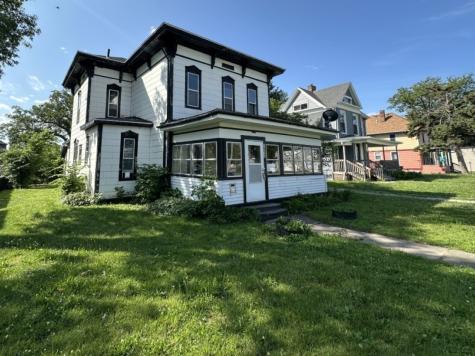 1515 B Avenue NE Cedar Rapids IA 52402