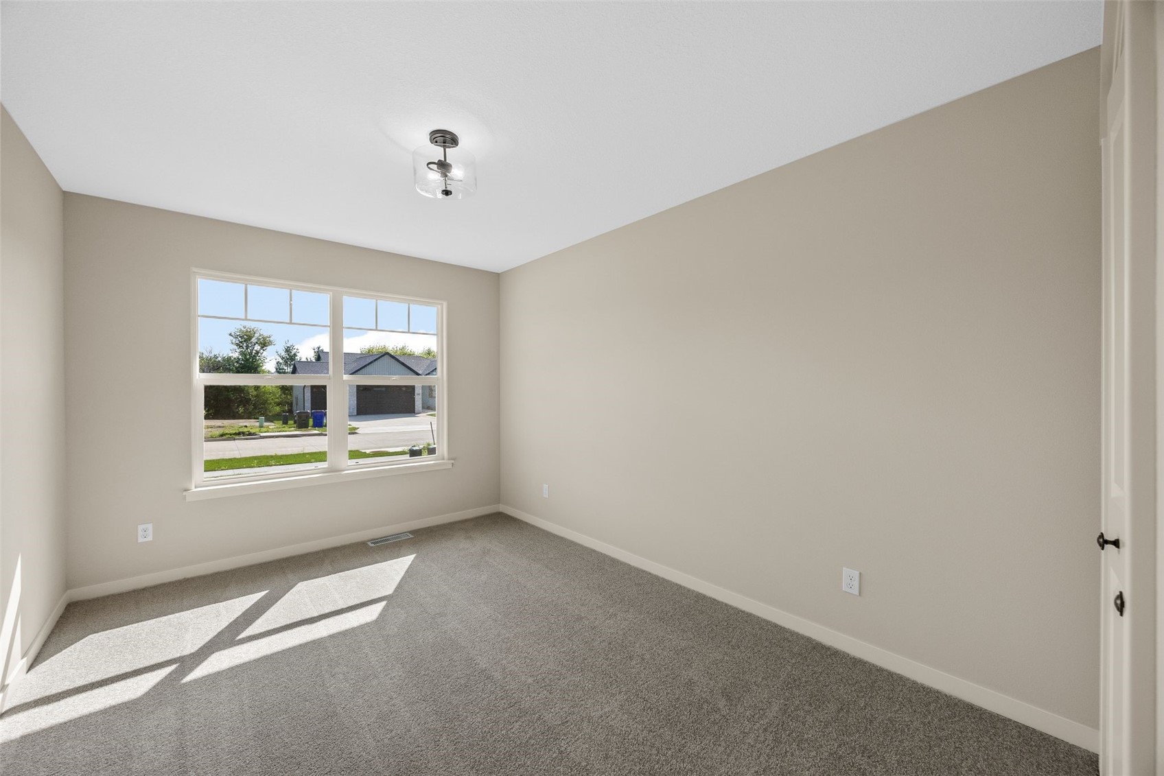 6315 Prairie Rose Circle SW Cedar Rapids IA 52404