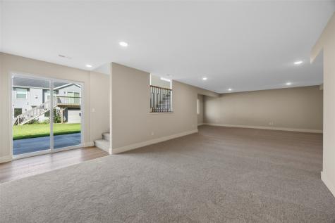 6315 Prairie Rose Circle SW Cedar Rapids IA 52404
