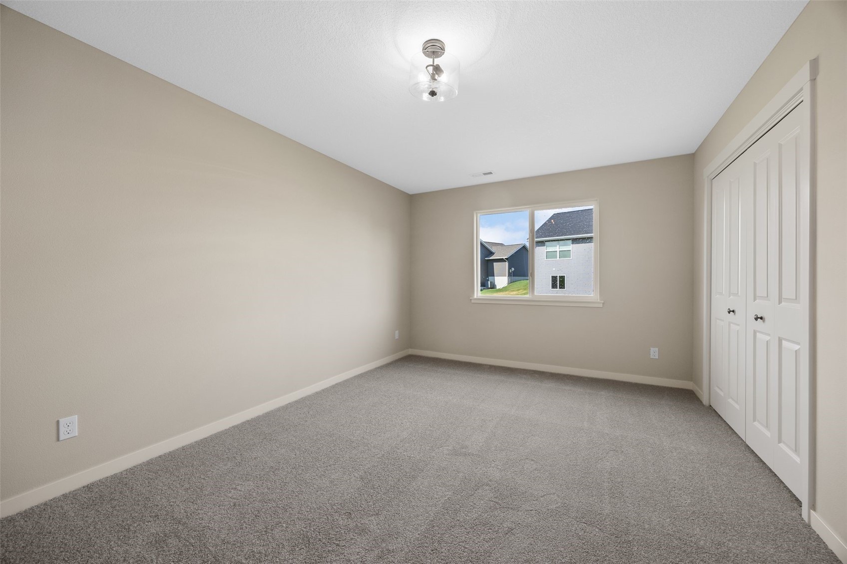 6315 Prairie Rose Circle SW Cedar Rapids IA 52404