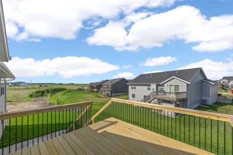 6315 Prairie Rose Circle SW Cedar Rapids IA 52404