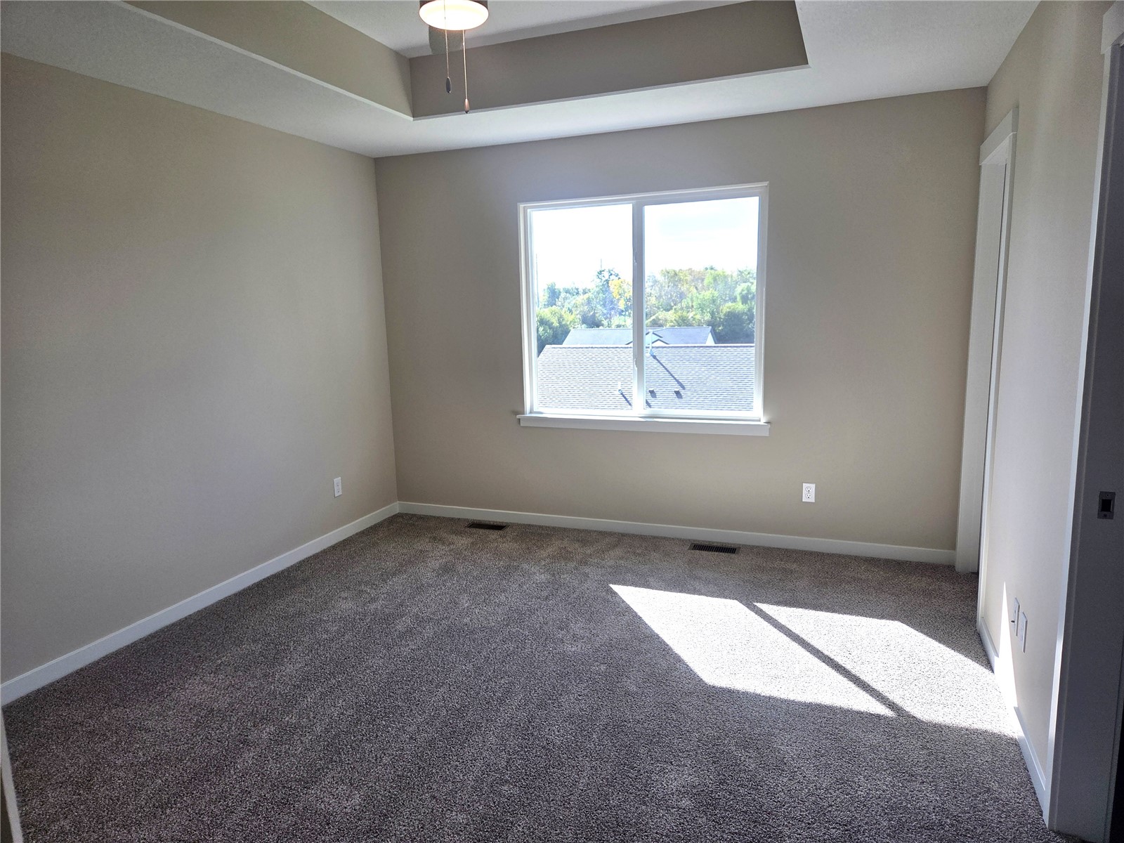 1833 Holly Meadow Avenue SW Cedar Rapids IA 52404