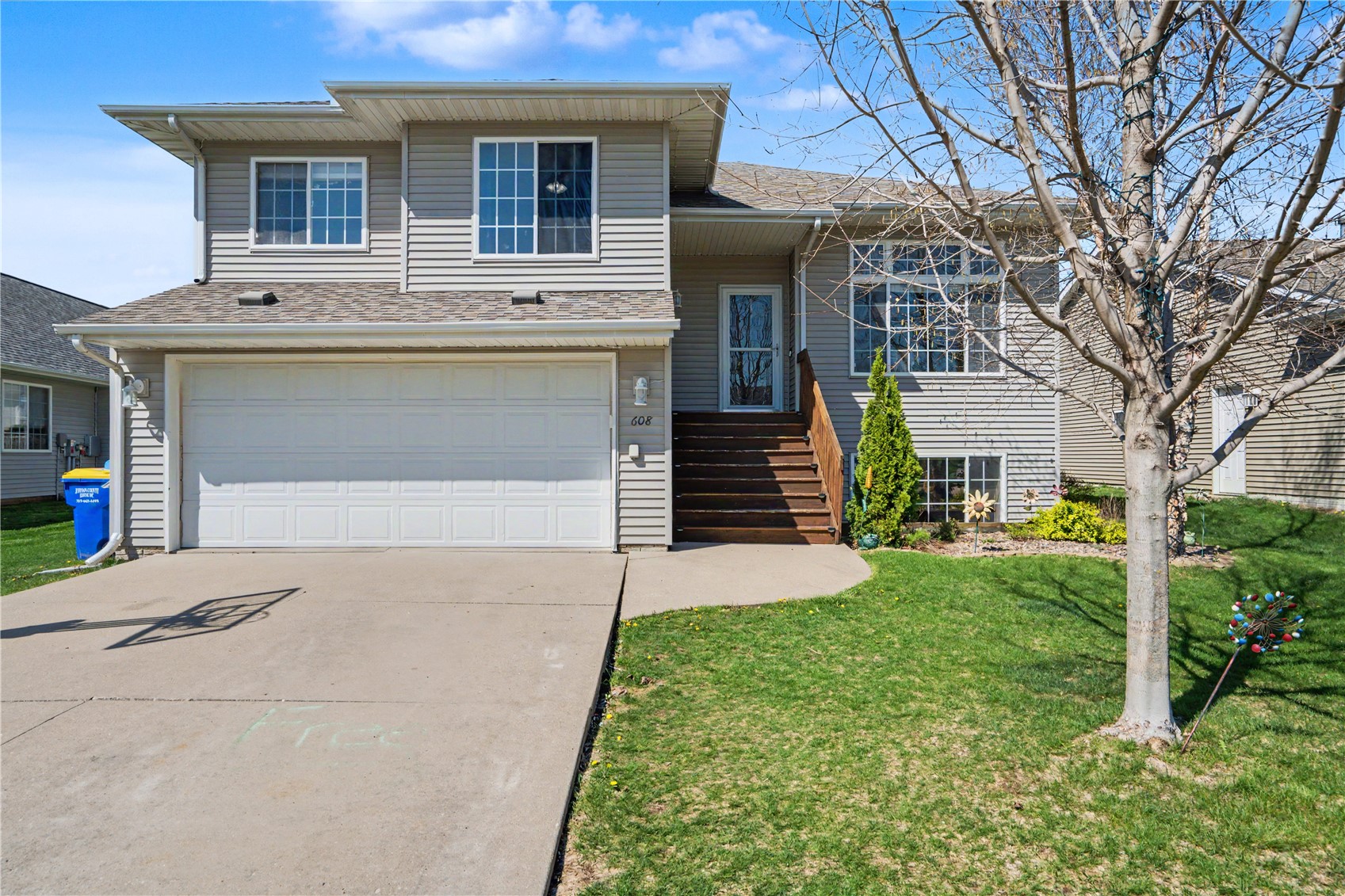 608 Randall Drive Solon IA 52333
