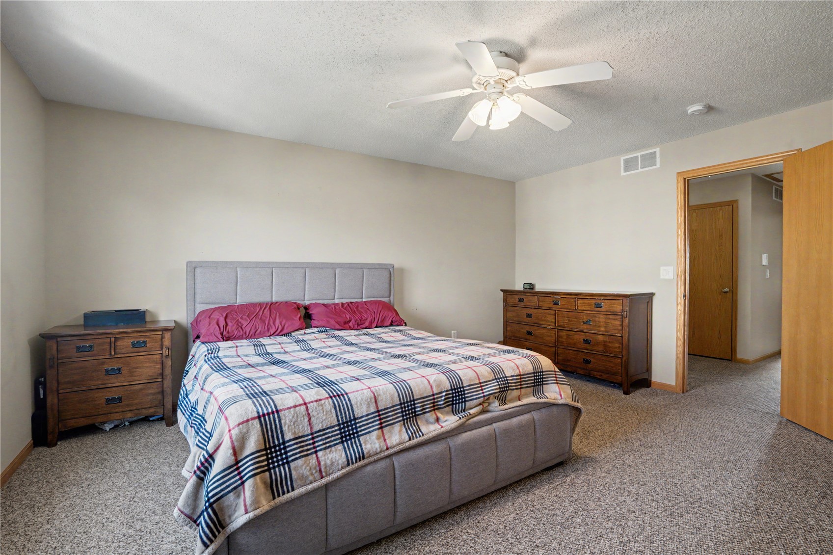 608 Randall Drive Solon IA 52333