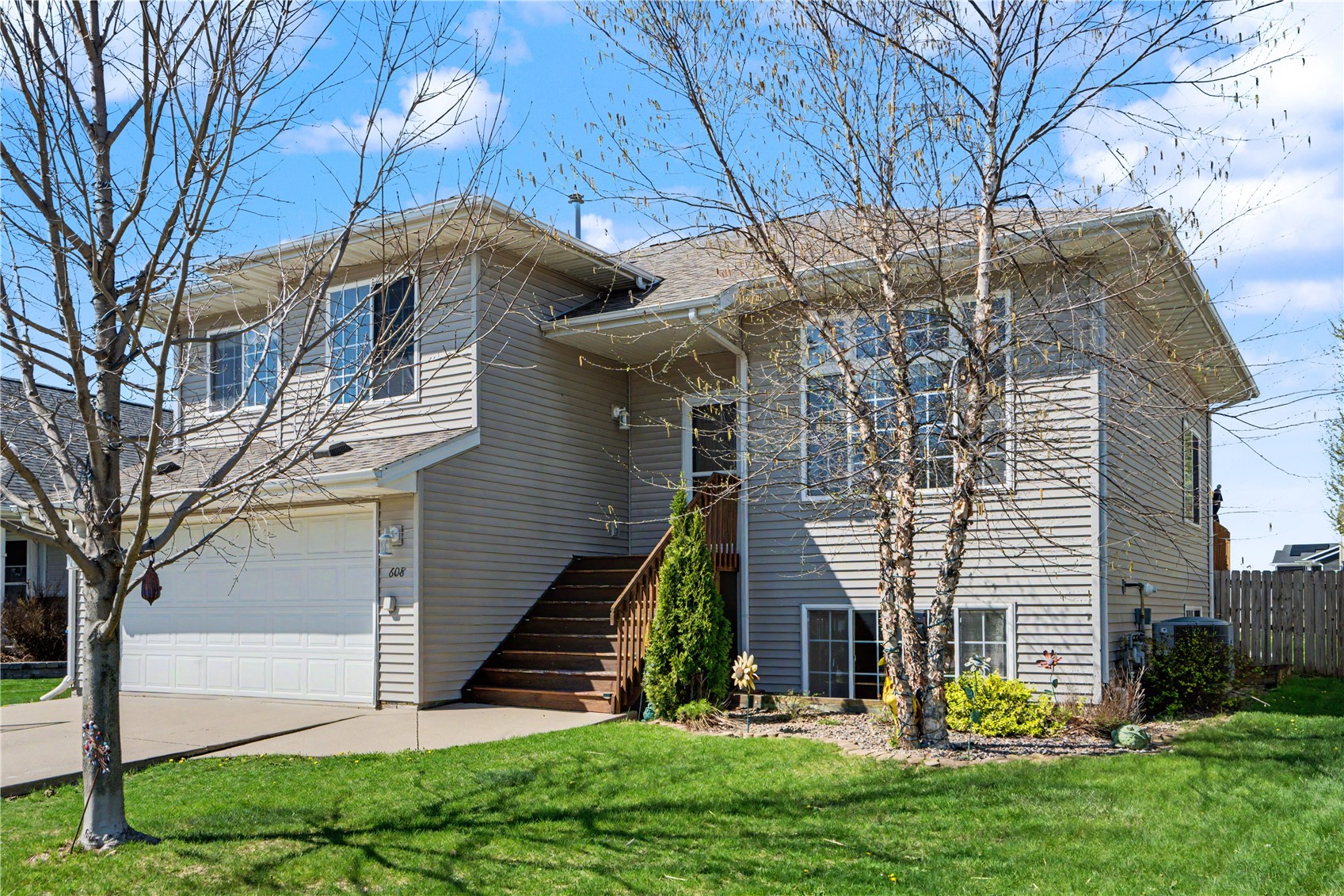 608 Randall Drive Solon IA 52333