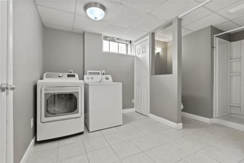 1920 Blake Boulevard SE Cedar Rapids IA 52403