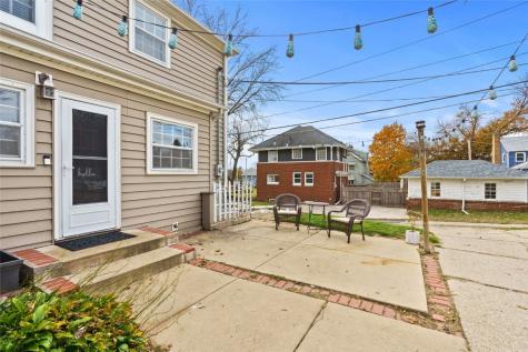 1920 Blake Boulevard SE Cedar Rapids IA 52403