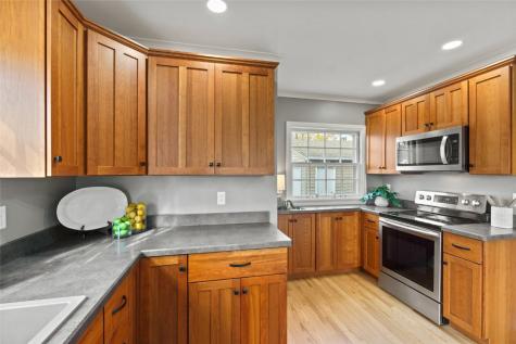 1920 Blake Boulevard SE Cedar Rapids IA 52403