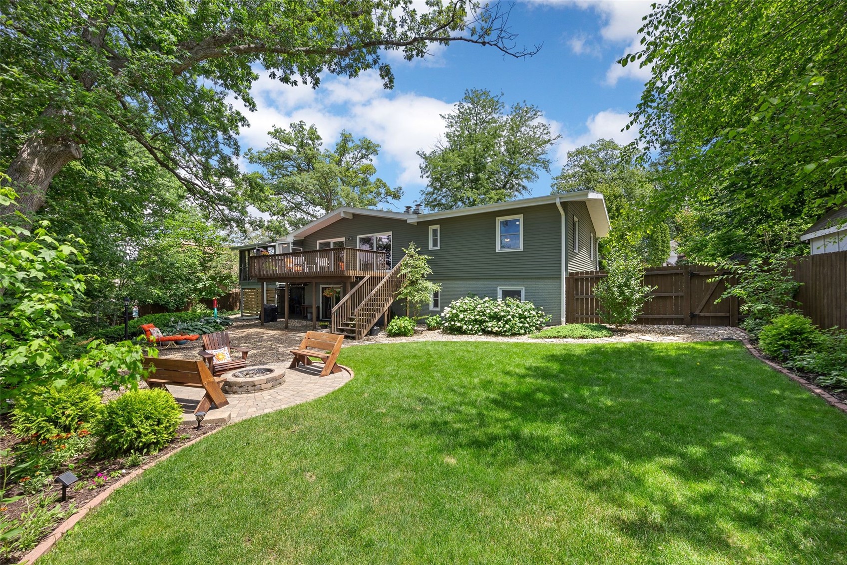 3515 Northwood Drive NE Cedar Rapids IA 52402