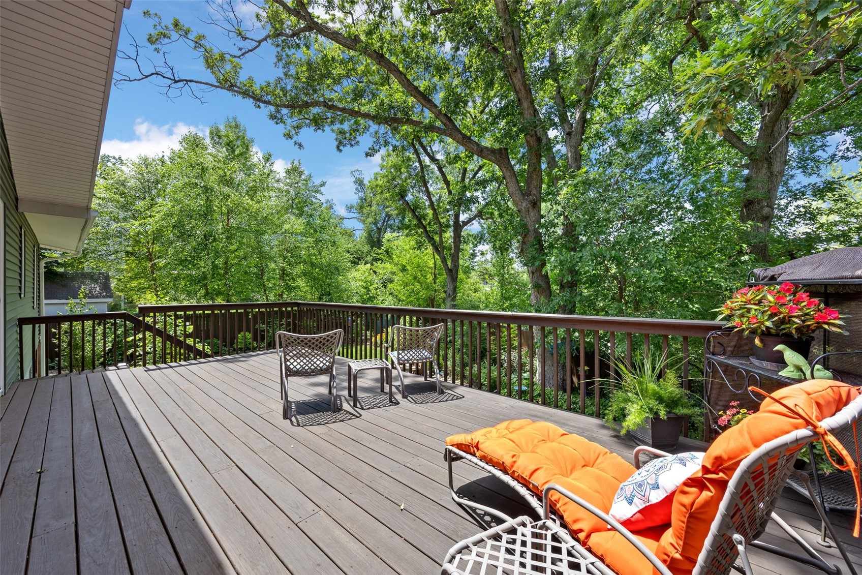 3515 Northwood Drive NE Cedar Rapids IA 52402
