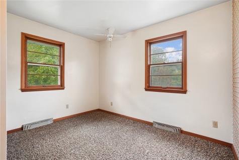 1030 Rolling Glen Drive Marion IA 52302