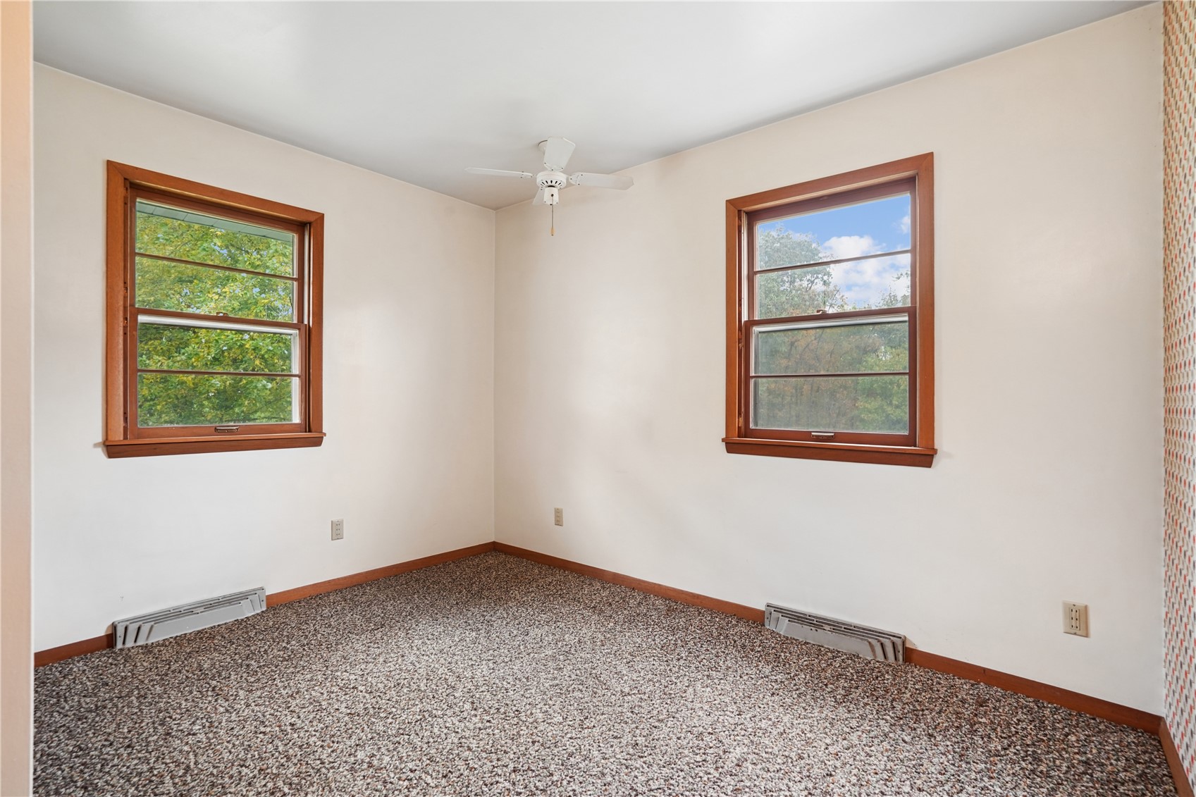 1030 Rolling Glen Drive Marion IA 52302
