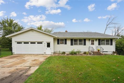 1030 Rolling Glen Drive Marion IA 52302