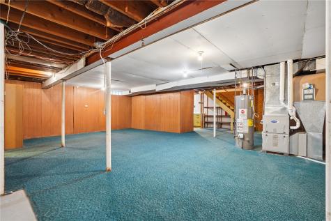 1030 Rolling Glen Drive Marion IA 52302