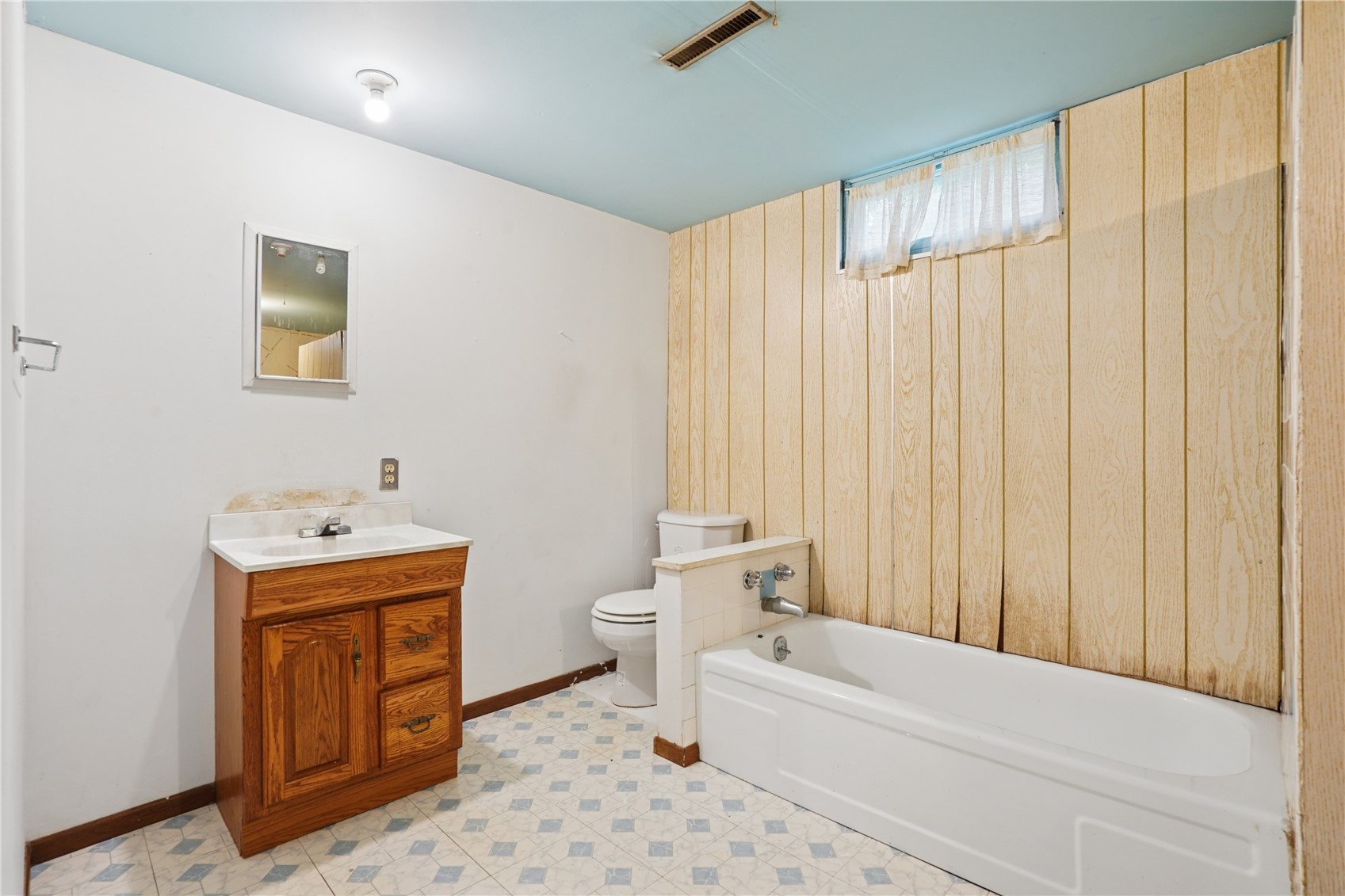 1030 Rolling Glen Drive Marion IA 52302
