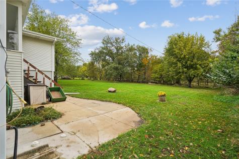 1030 Rolling Glen Drive Marion IA 52302
