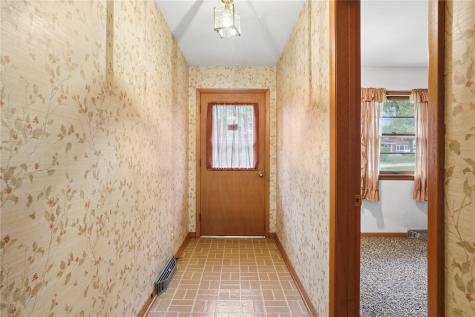 1030 Rolling Glen Drive Marion IA 52302