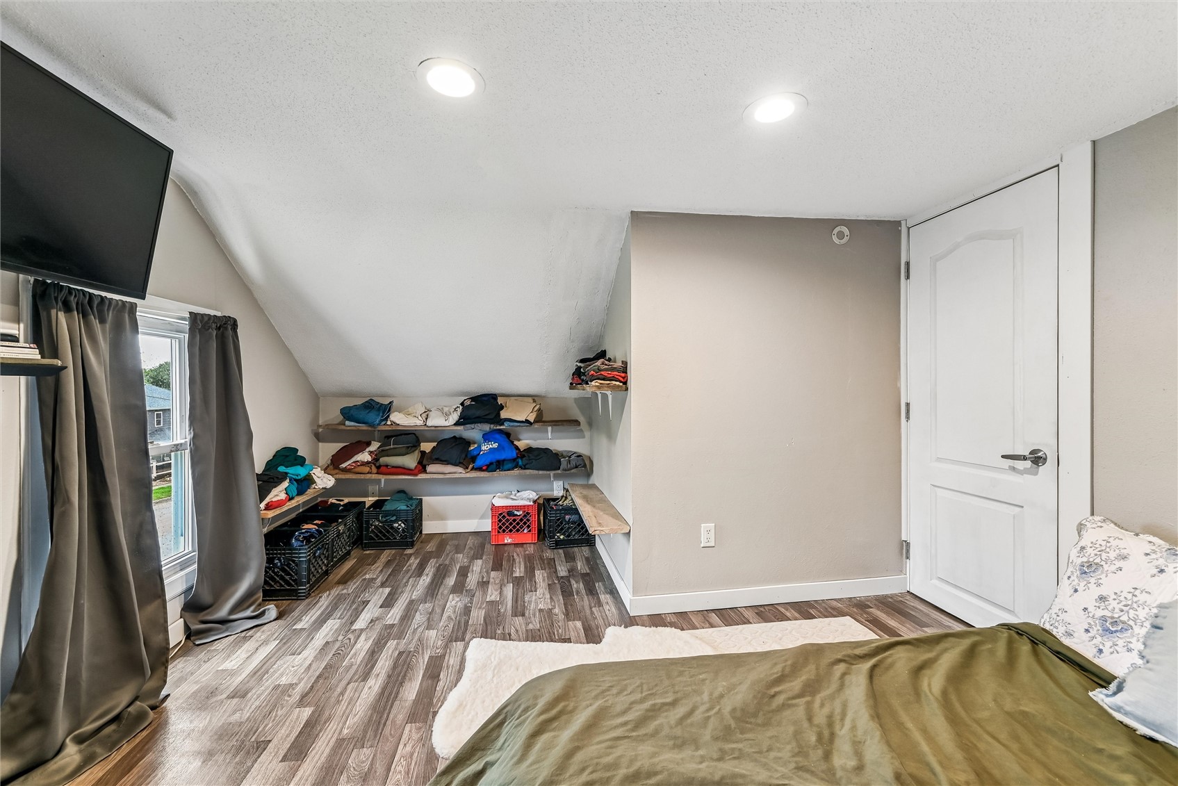 109 Tuttle Street E Norway IA 52318