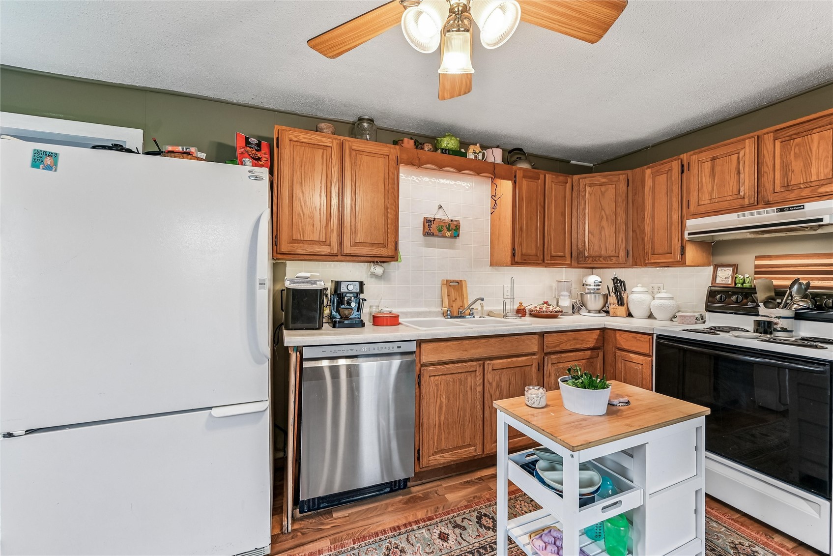 109 Tuttle Street E Norway IA 52318