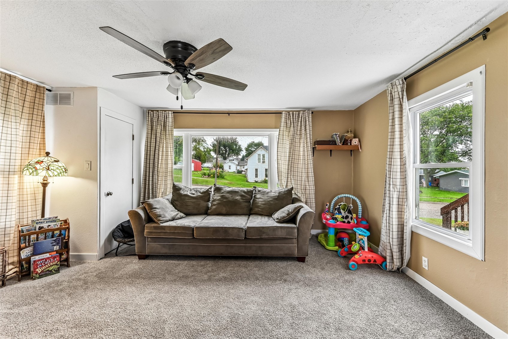 109 Tuttle Street E Norway IA 52318