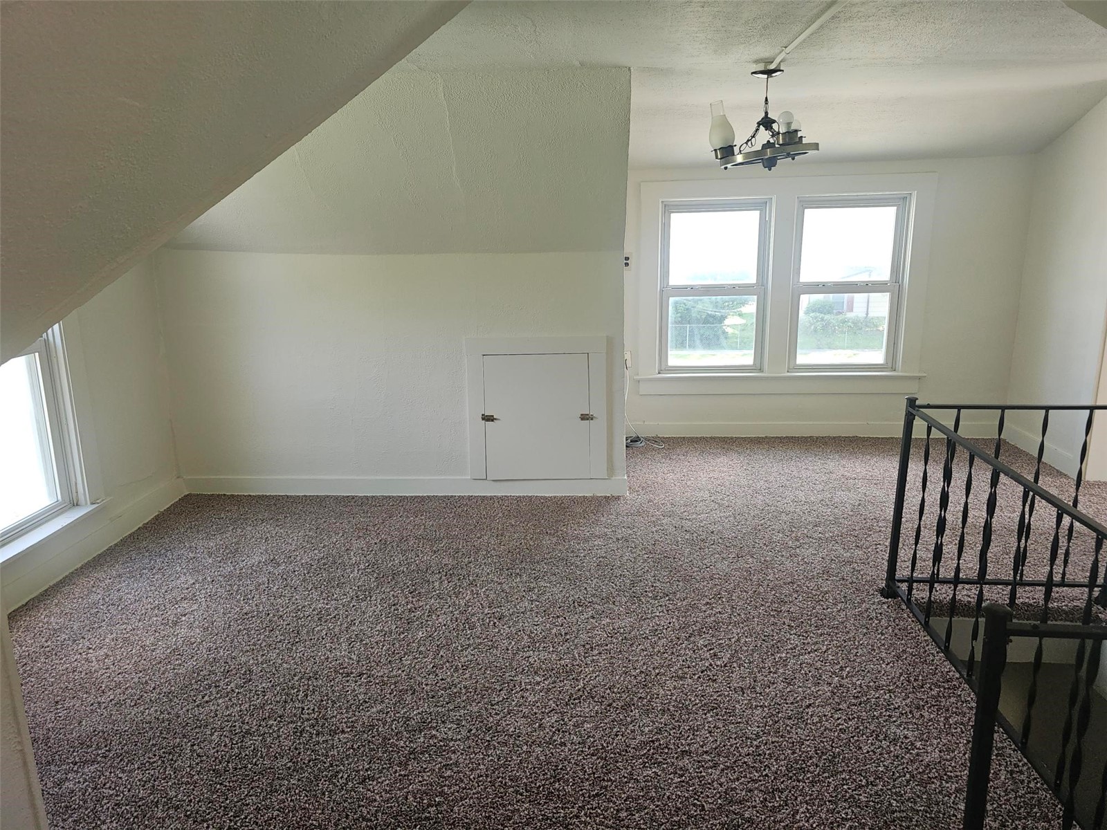 1105 5th Street E Vinton IA 52349