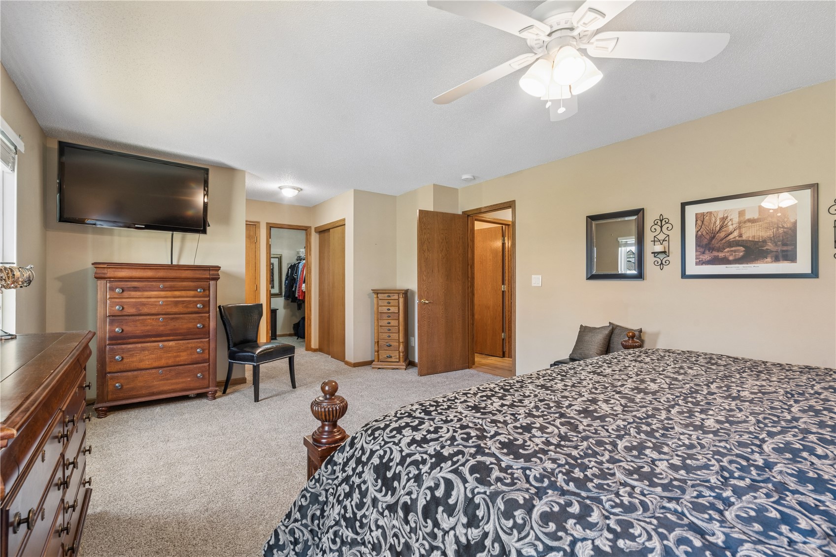 1955 Charleston Drive Marion IA 52302