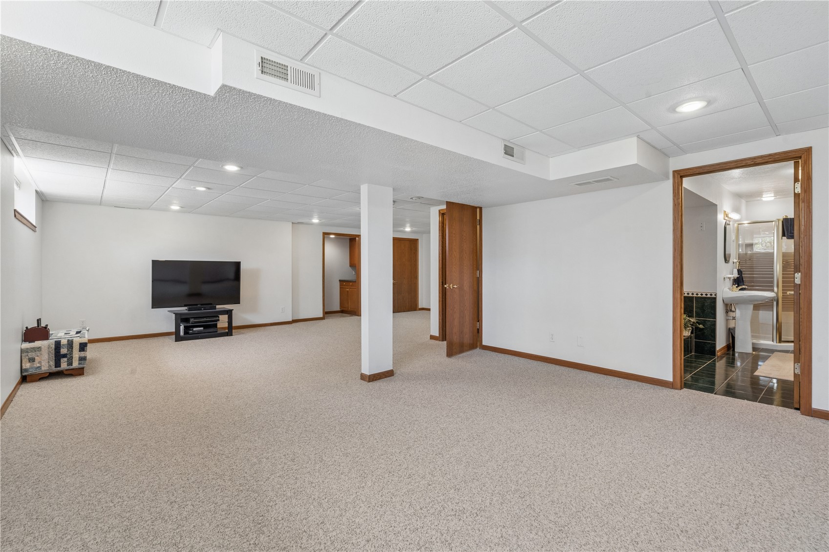 1955 Charleston Drive Marion IA 52302