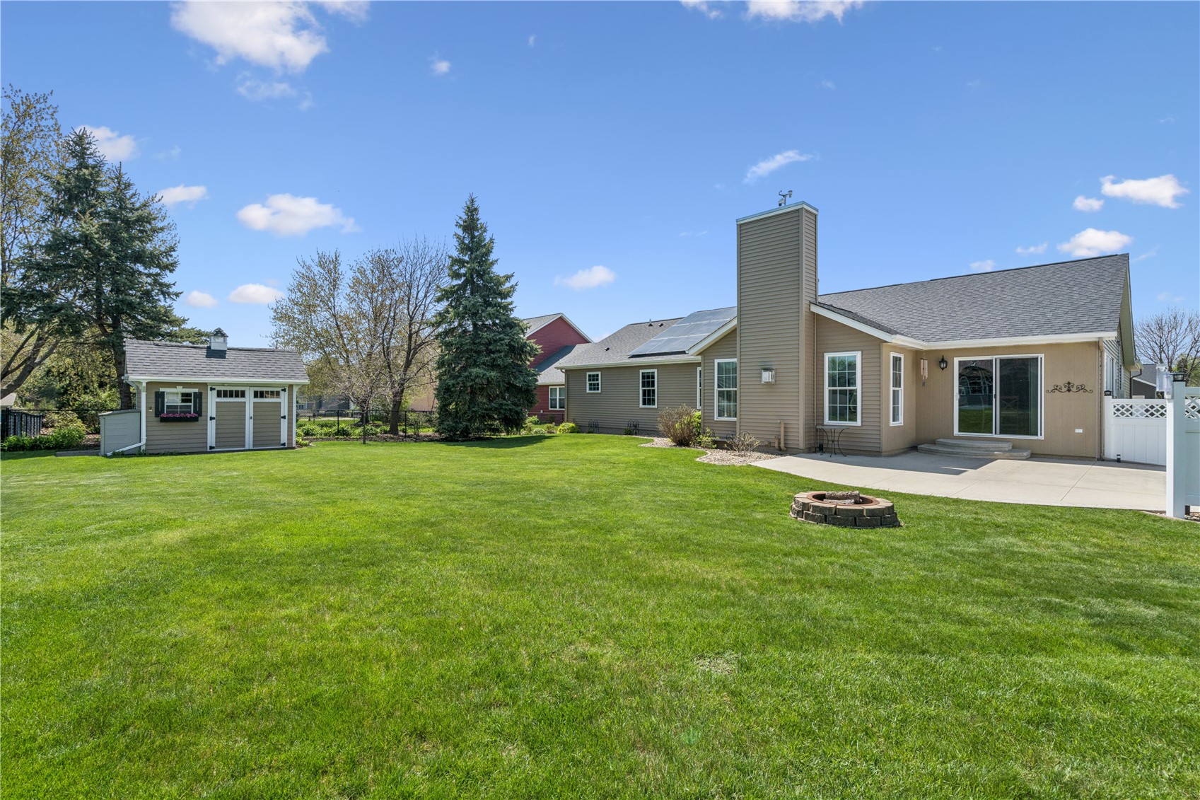 1955 Charleston Drive Marion IA 52302