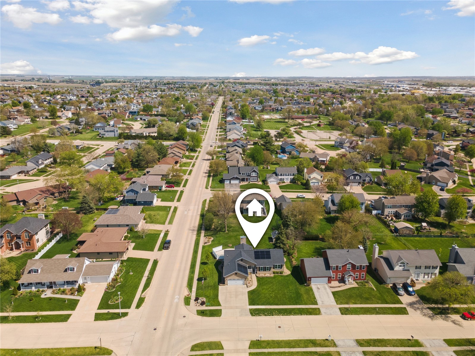 1955 Charleston Drive Marion IA 52302
