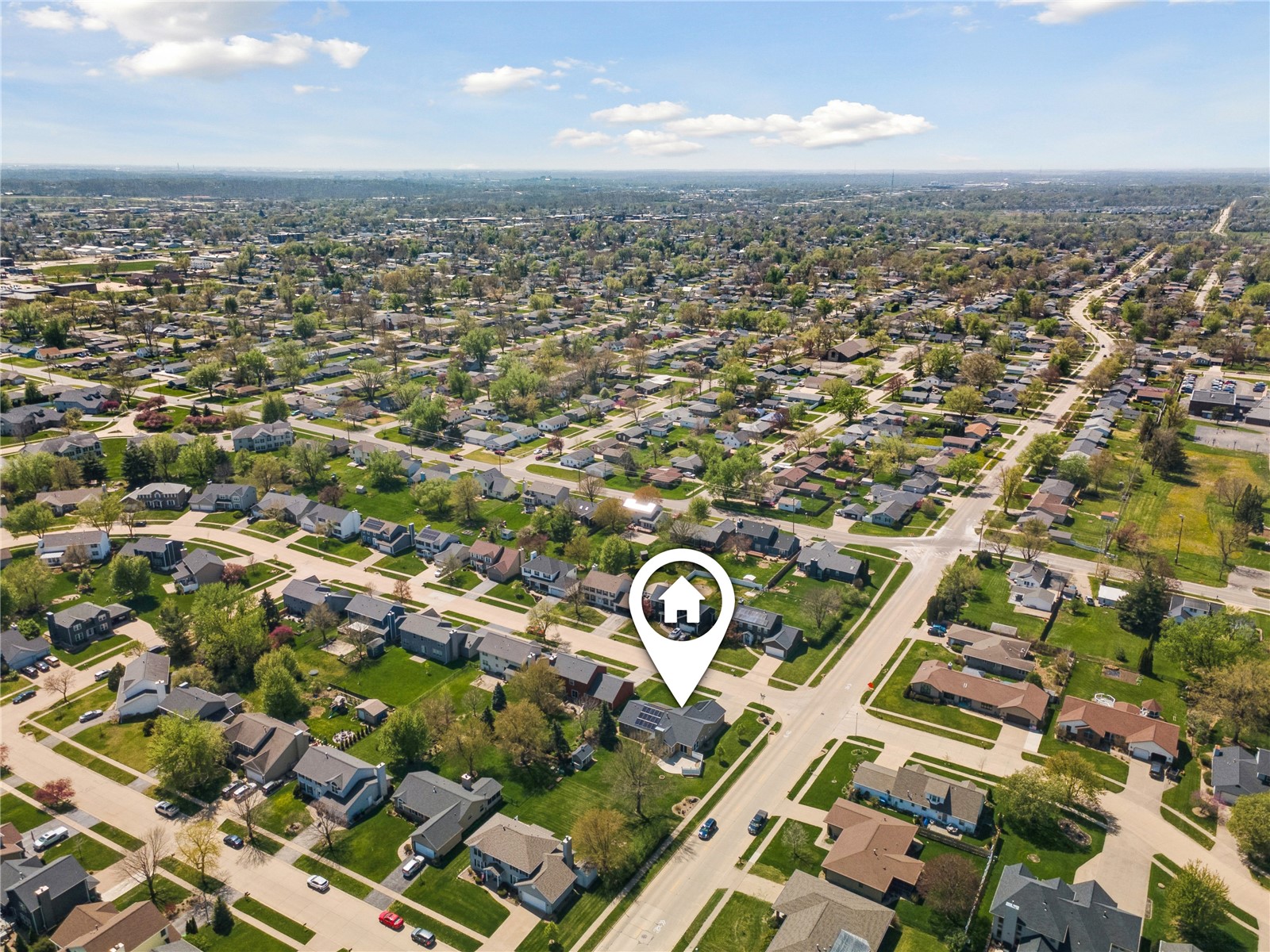 1955 Charleston Drive Marion IA 52302