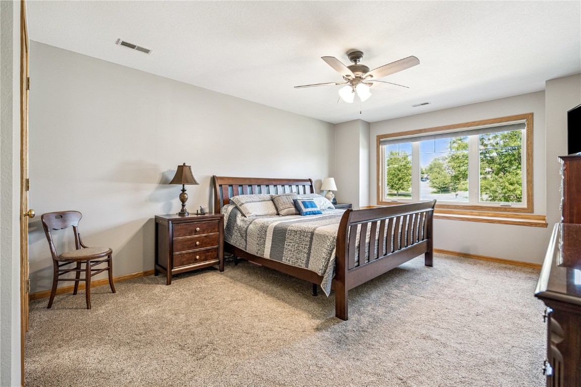 1285 Pacific Street Ely IA 52227