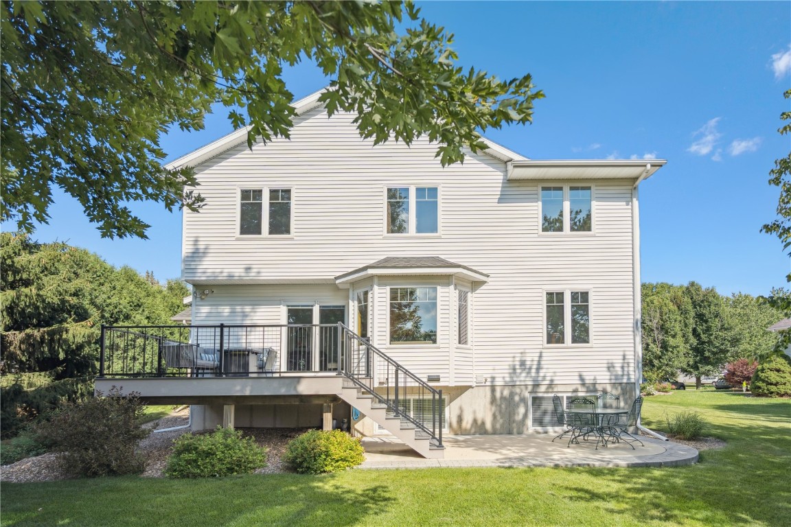 1285 Pacific Street Ely IA 52227