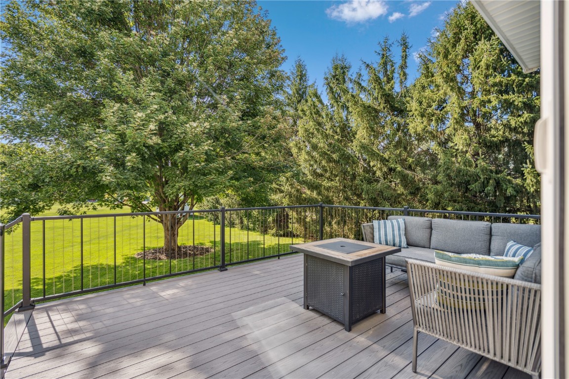1285 Pacific Street Ely IA 52227