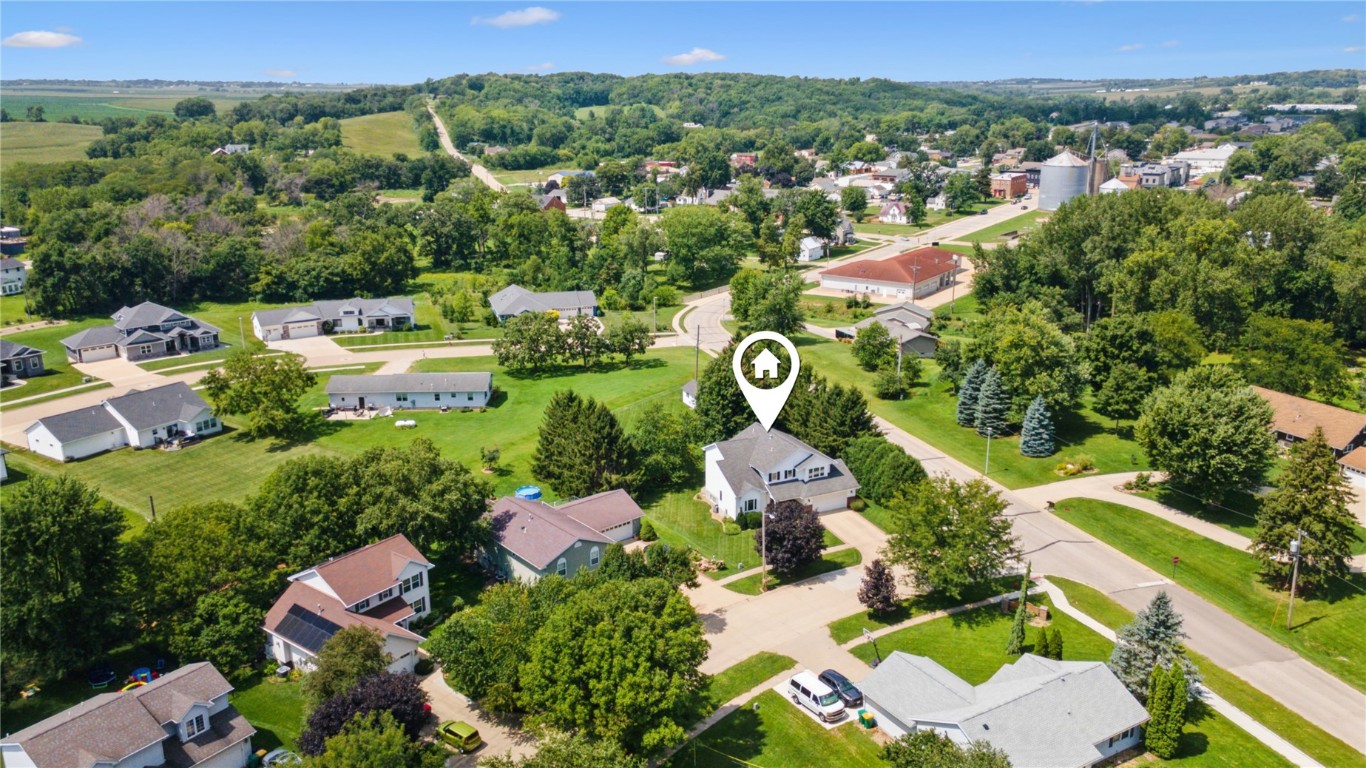 1285 Pacific Street Ely IA 52227