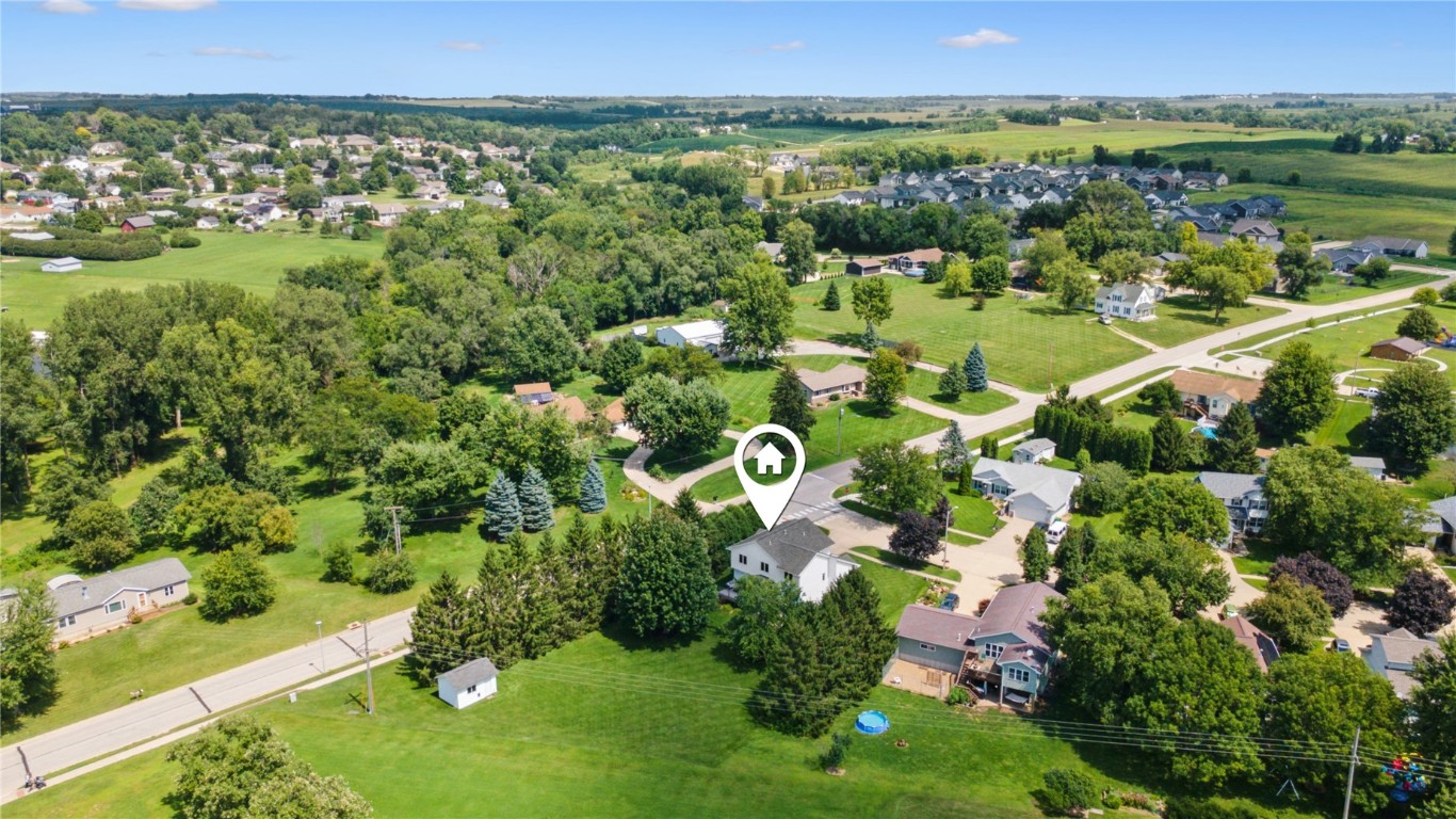 1285 Pacific Street Ely IA 52227