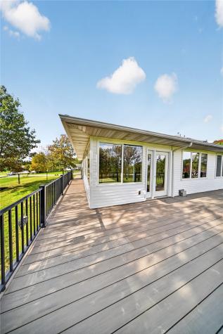 5089 Schwiebert Drive Walker IA 52352