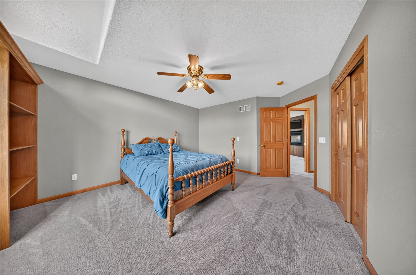 5089 Schwiebert Drive Walker IA 52352