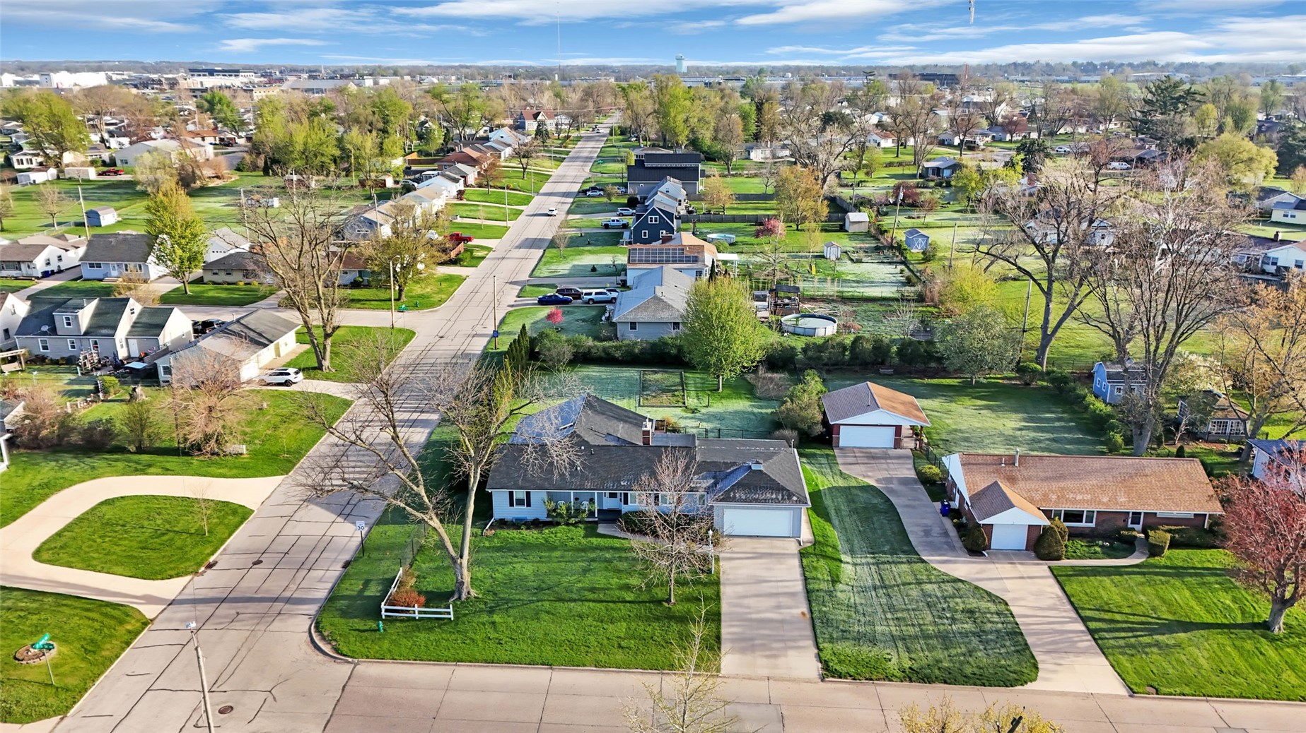 648 42nd Street NE Cedar Rapids IA 52402
