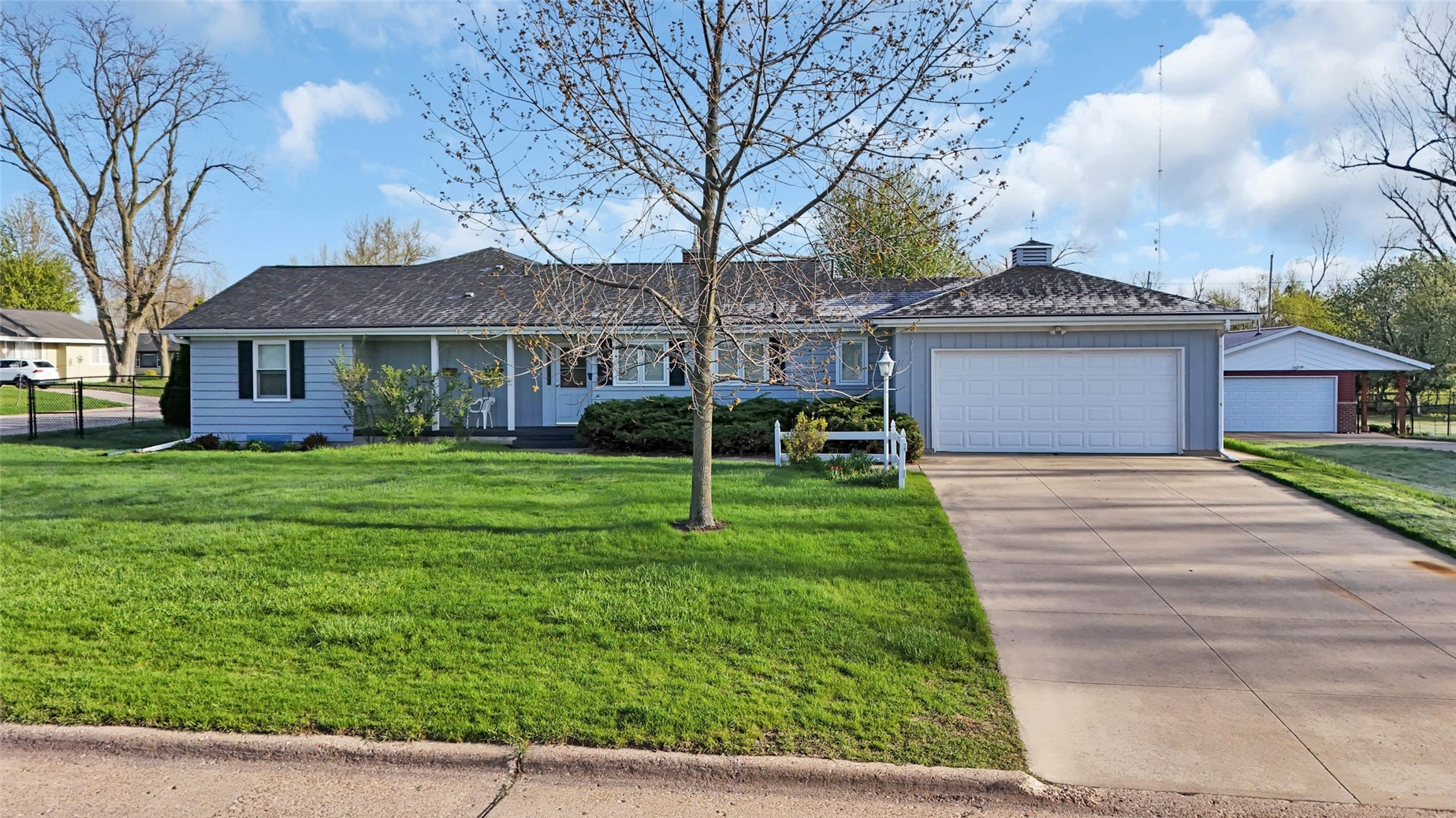 648 42nd Street NE Cedar Rapids IA 52402