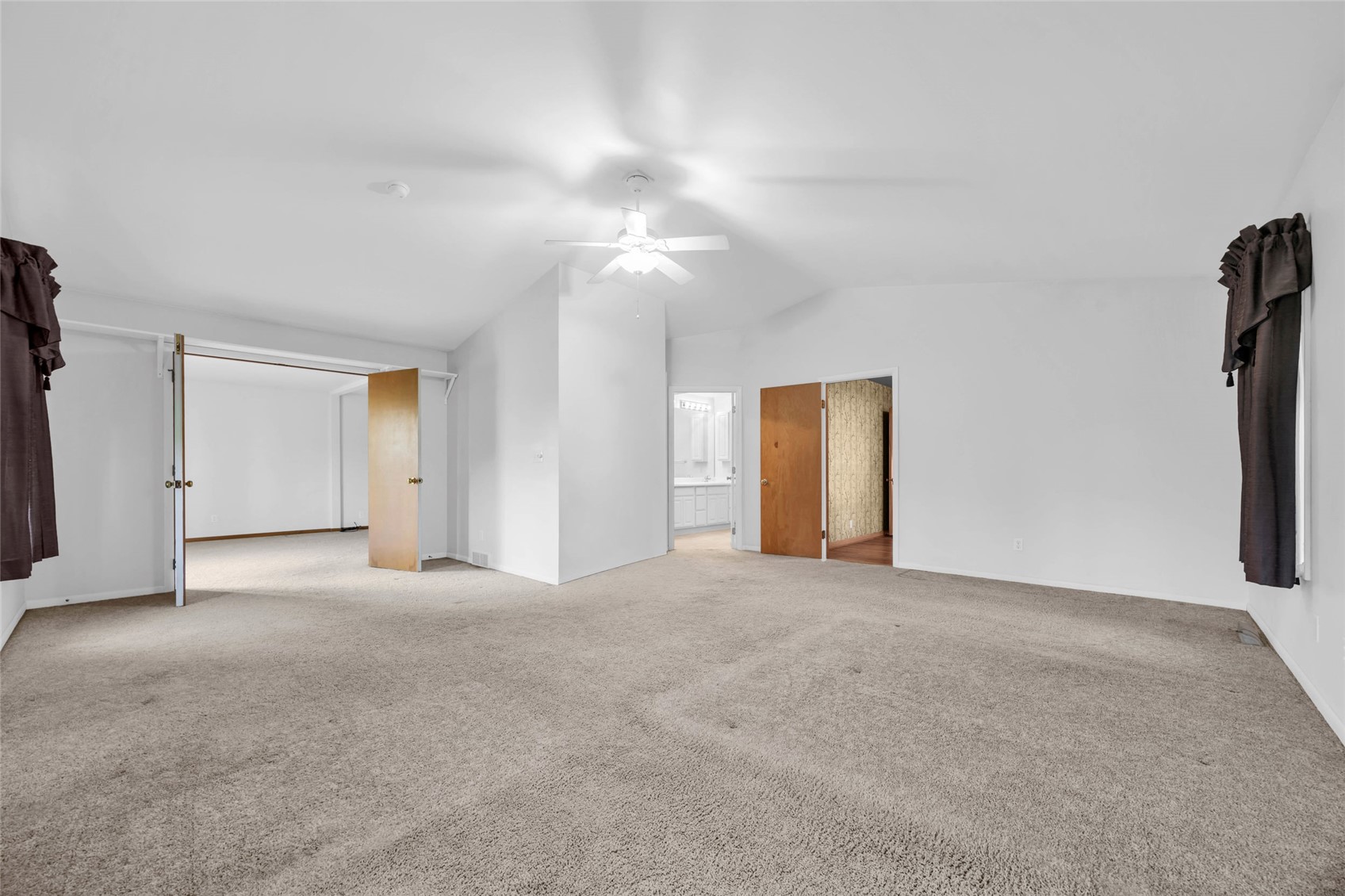648 42nd Street NE Cedar Rapids IA 52402