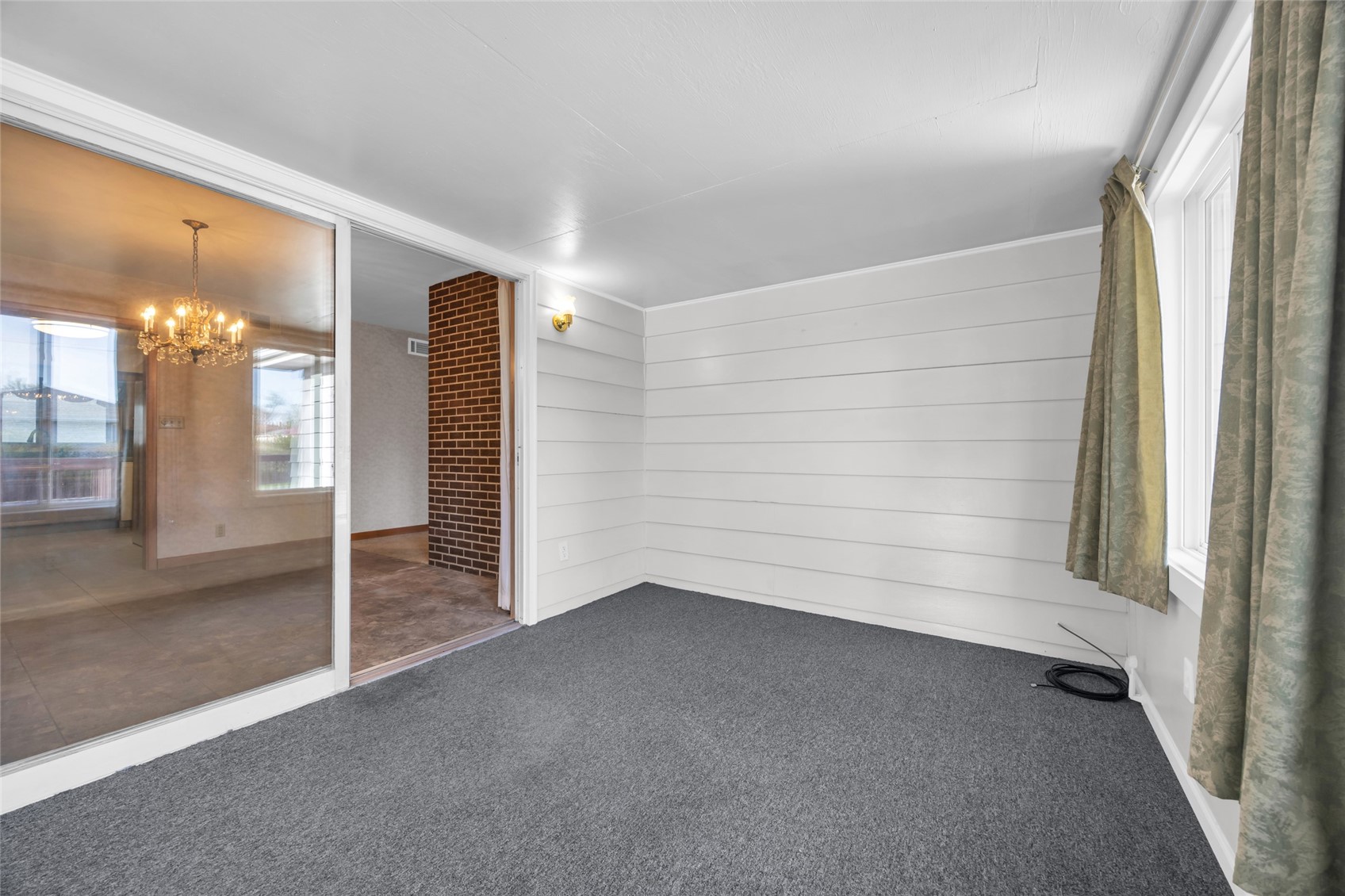 648 42nd Street NE Cedar Rapids IA 52402