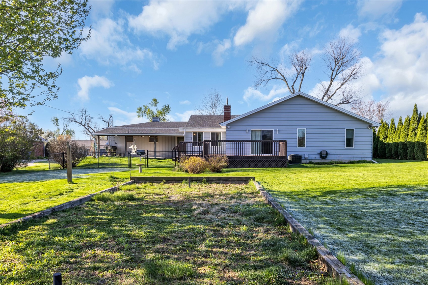 648 42nd Street NE Cedar Rapids IA 52402