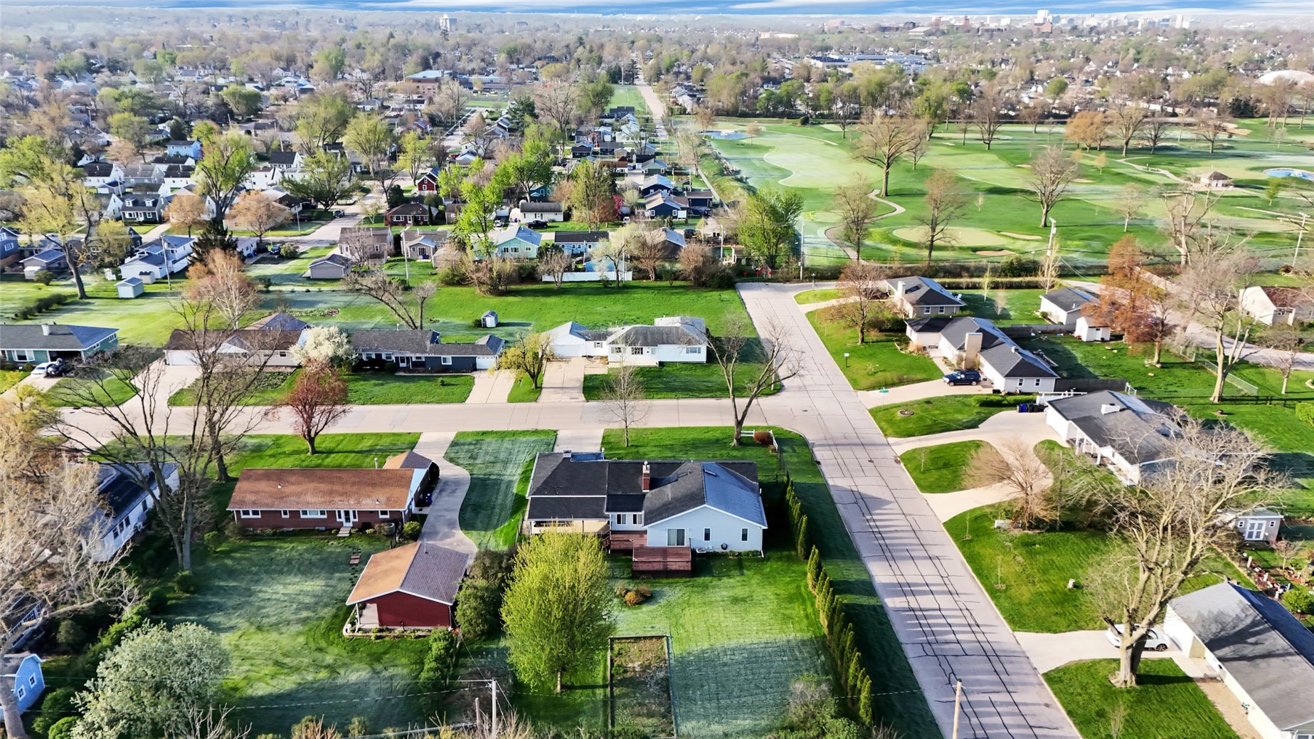 648 42nd Street NE Cedar Rapids IA 52402
