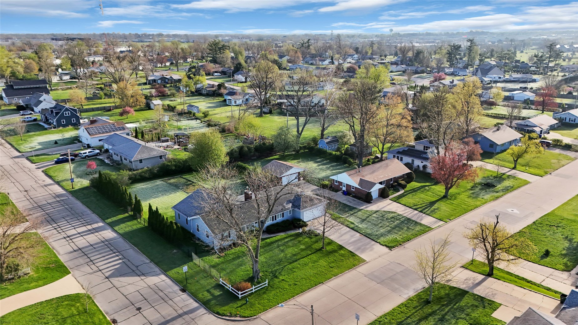 648 42nd Street NE Cedar Rapids IA 52402