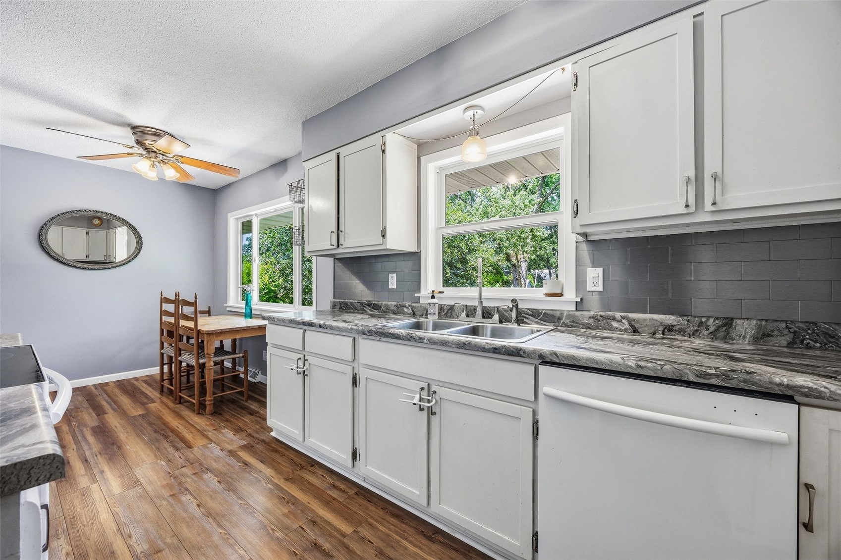 225 8th NW Mt Vernon IA 52314