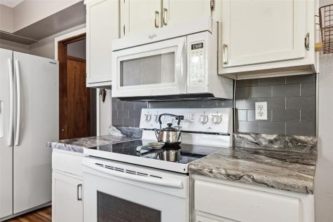 225 8th NW Mt Vernon IA 52314