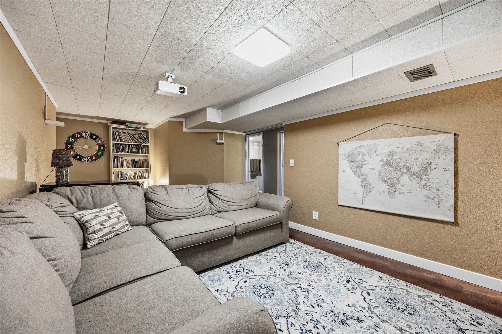 225 8th NW Mt Vernon IA 52314