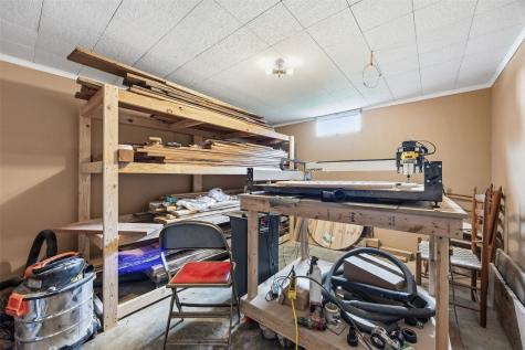 225 8th NW Mt Vernon IA 52314